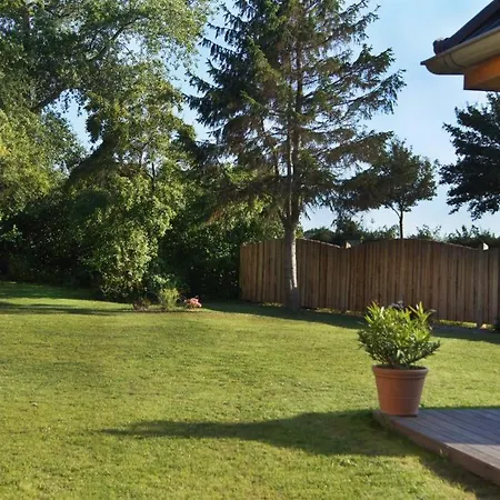 Vila Ferienhaus Nahe Ostsee Mit Sauna, Kamin & Eingezaeuntem Garten,Hund Willkommen Rabenholz