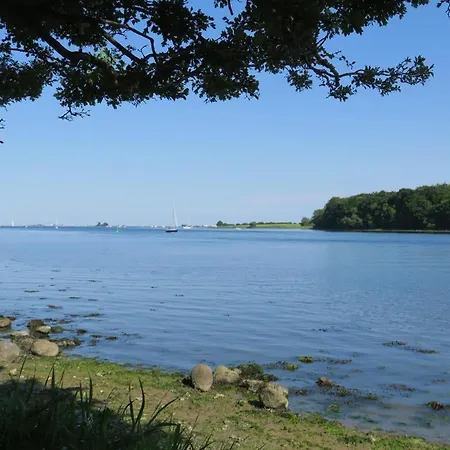Ferienhaus Nahe Ostsee Mit Sauna, Kamin & Eingezaeuntem Garten,Hund Willkommen